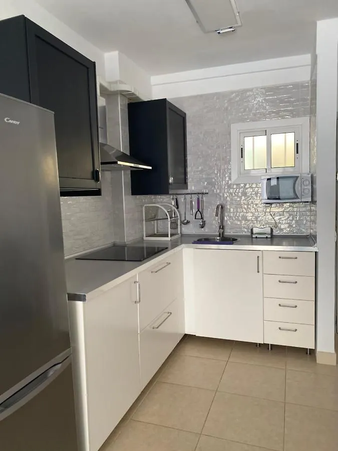 Apartamento En Los Cristianos - Free Wifi 0*, Los Cristianos (Tenerife)